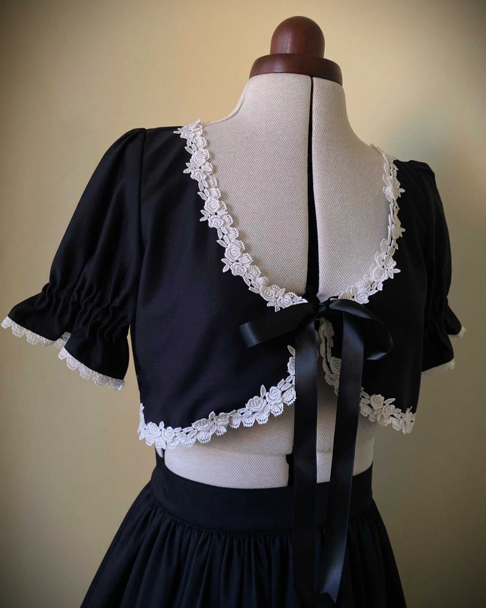 Torchon lace skirt & bolero set