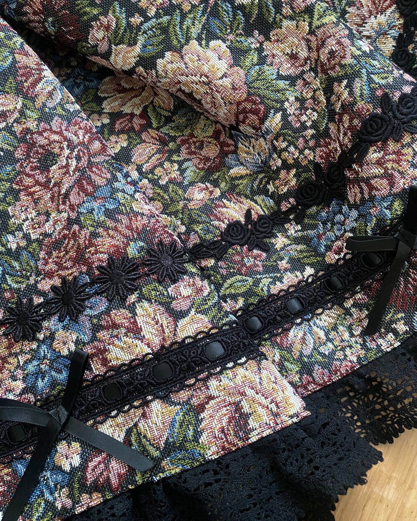 Floral gobelin skirts