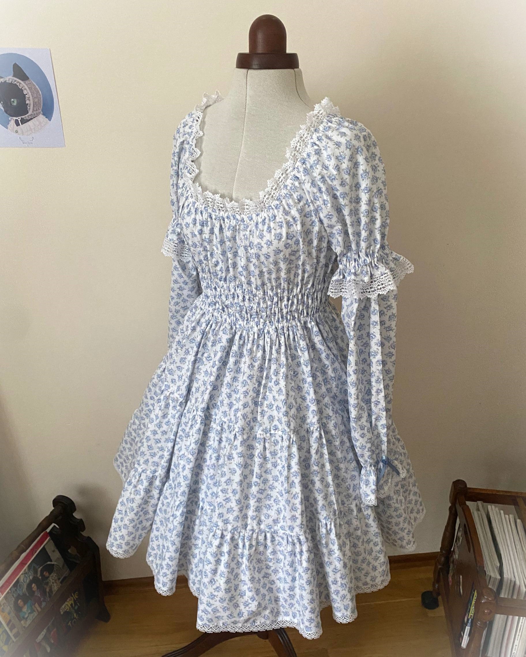 Blue rose shirring OP with detachable sleeves