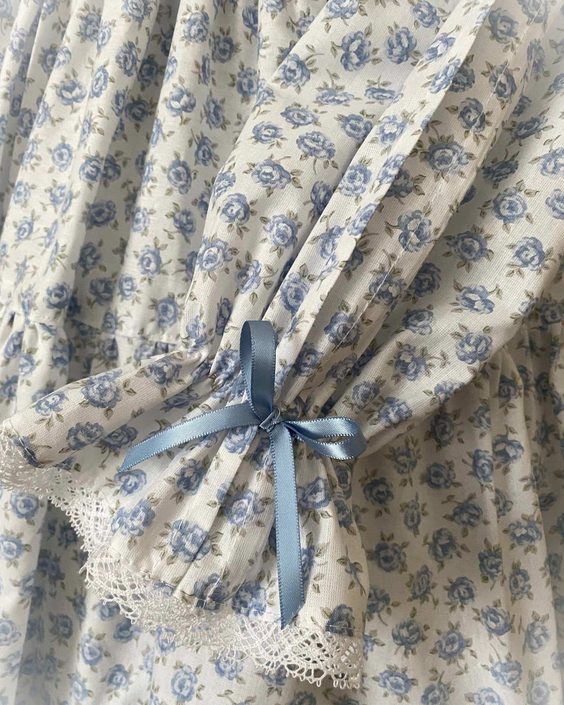 Blue rose shirring OP with detachable sleeves