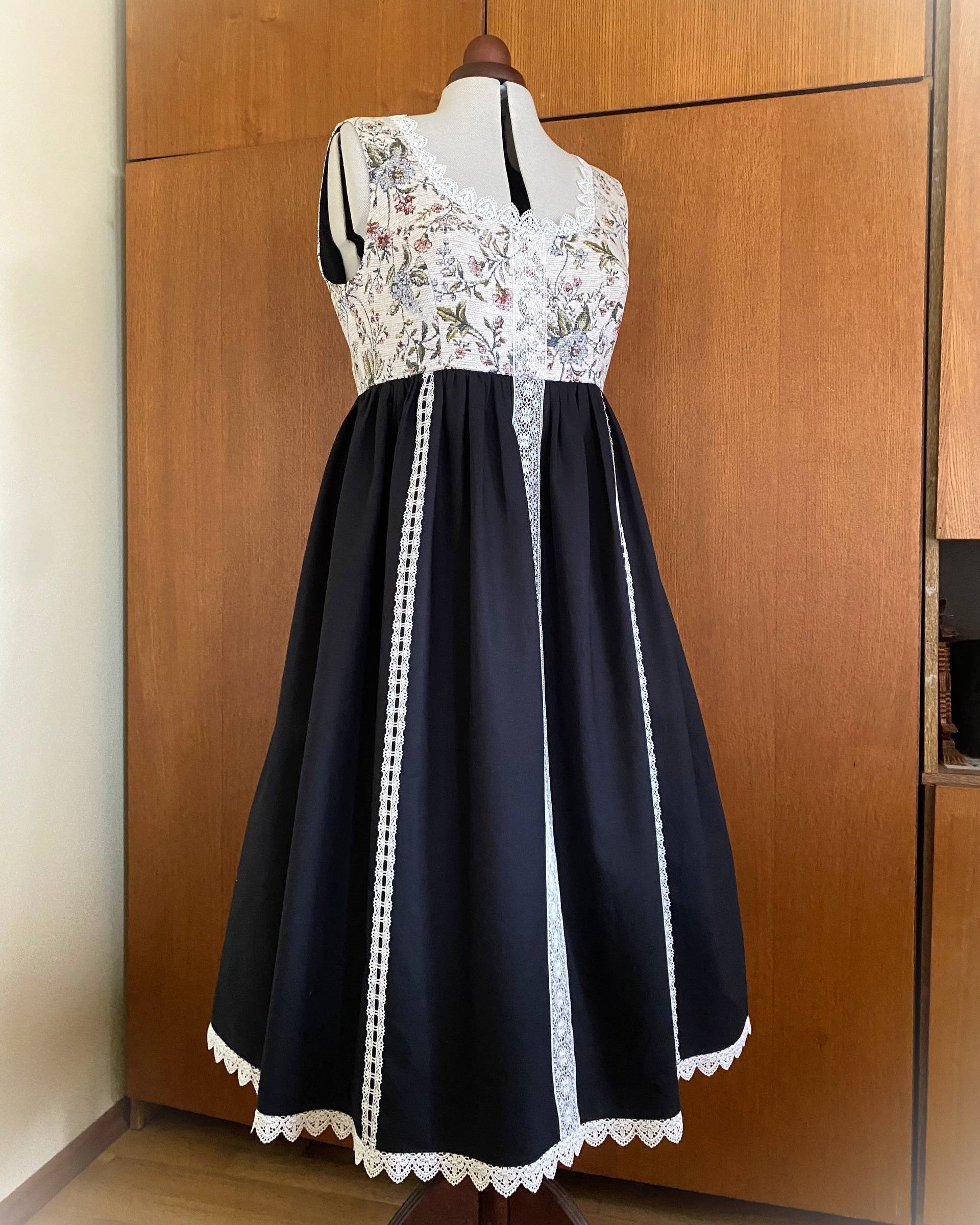 {Sample} Gobelin split long JSK