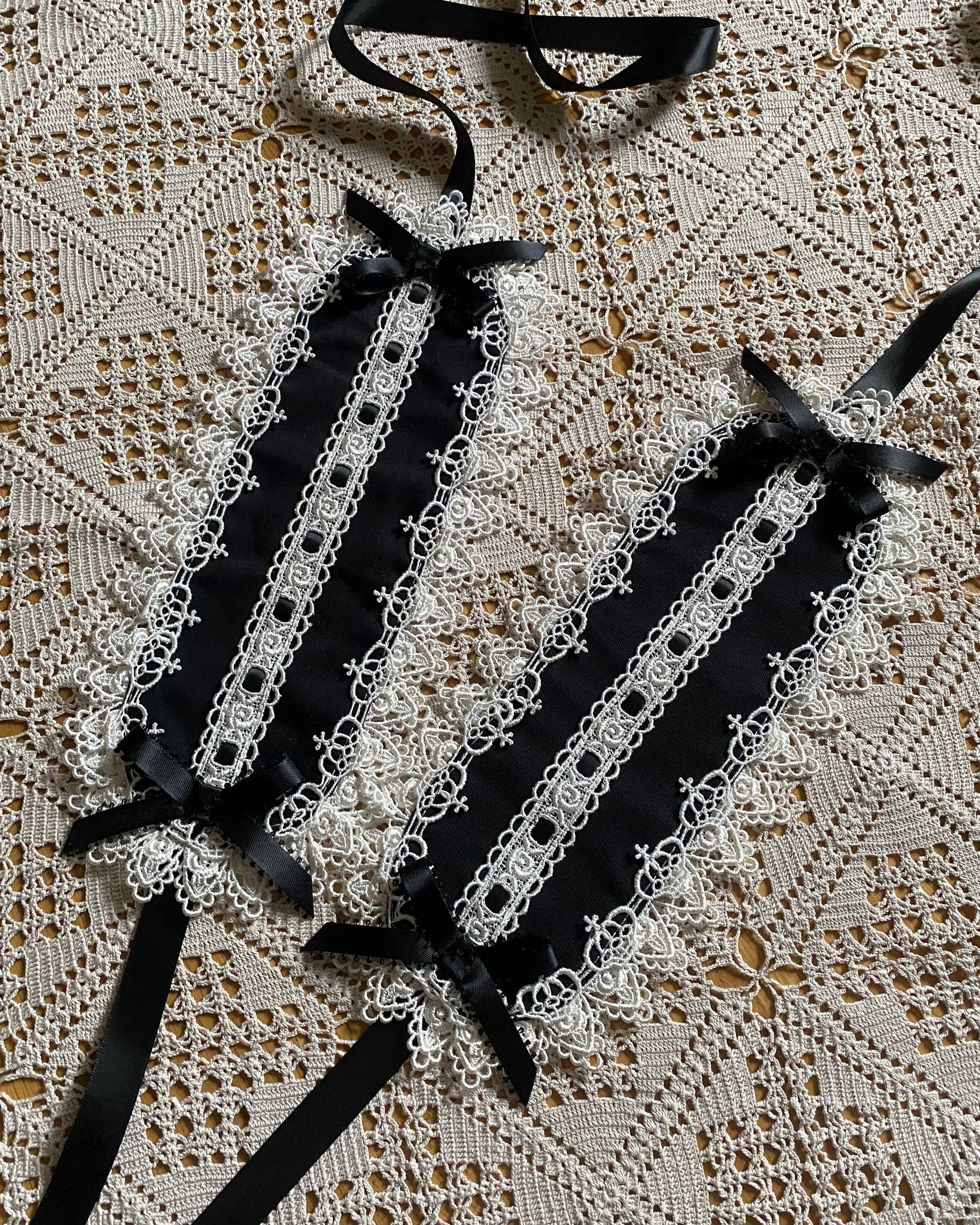 Black & White accessories