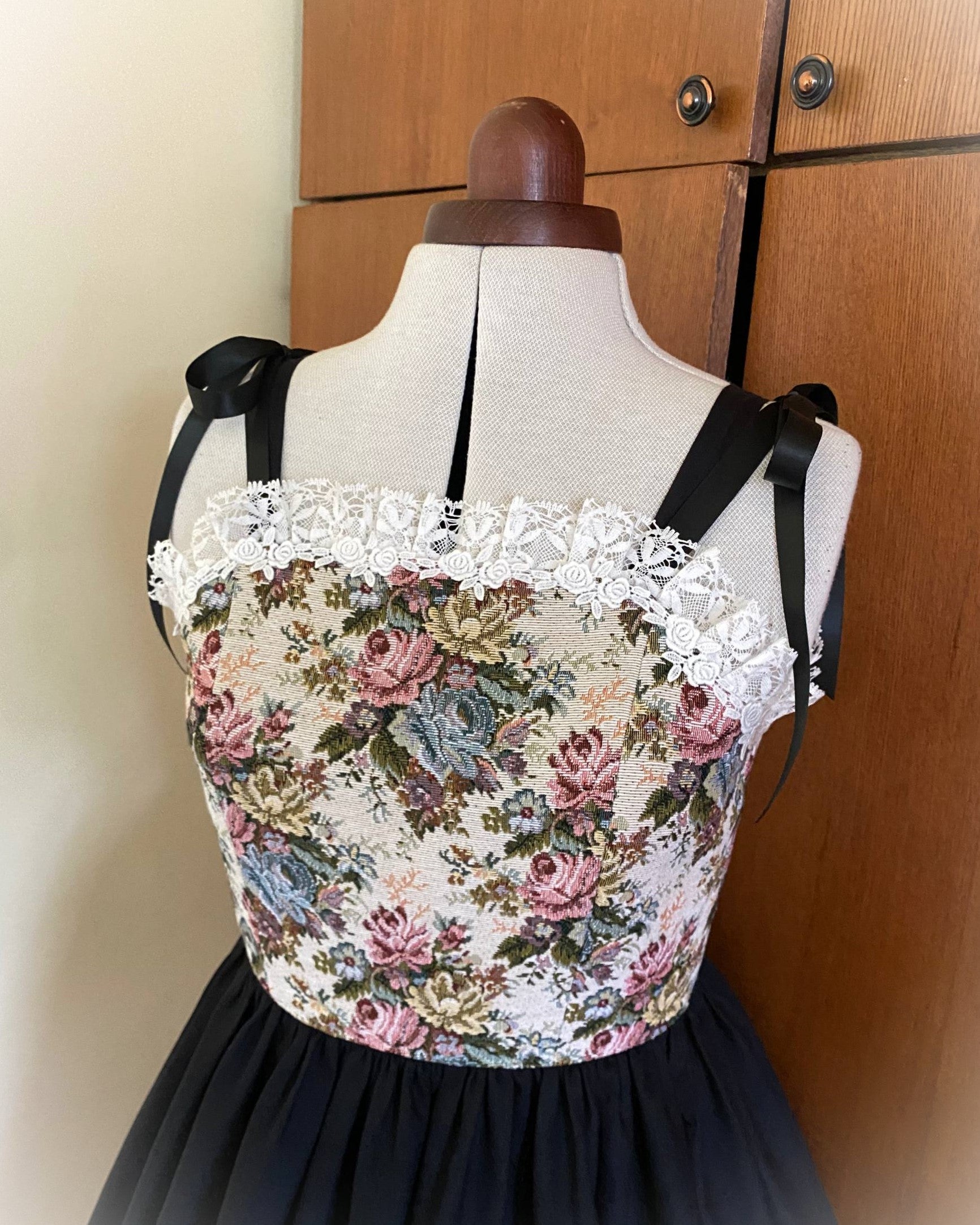 Gobelin split sundress