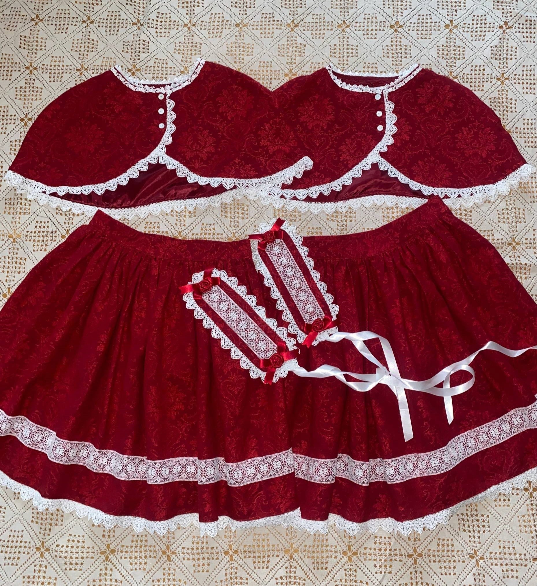 Red Jacquard sets