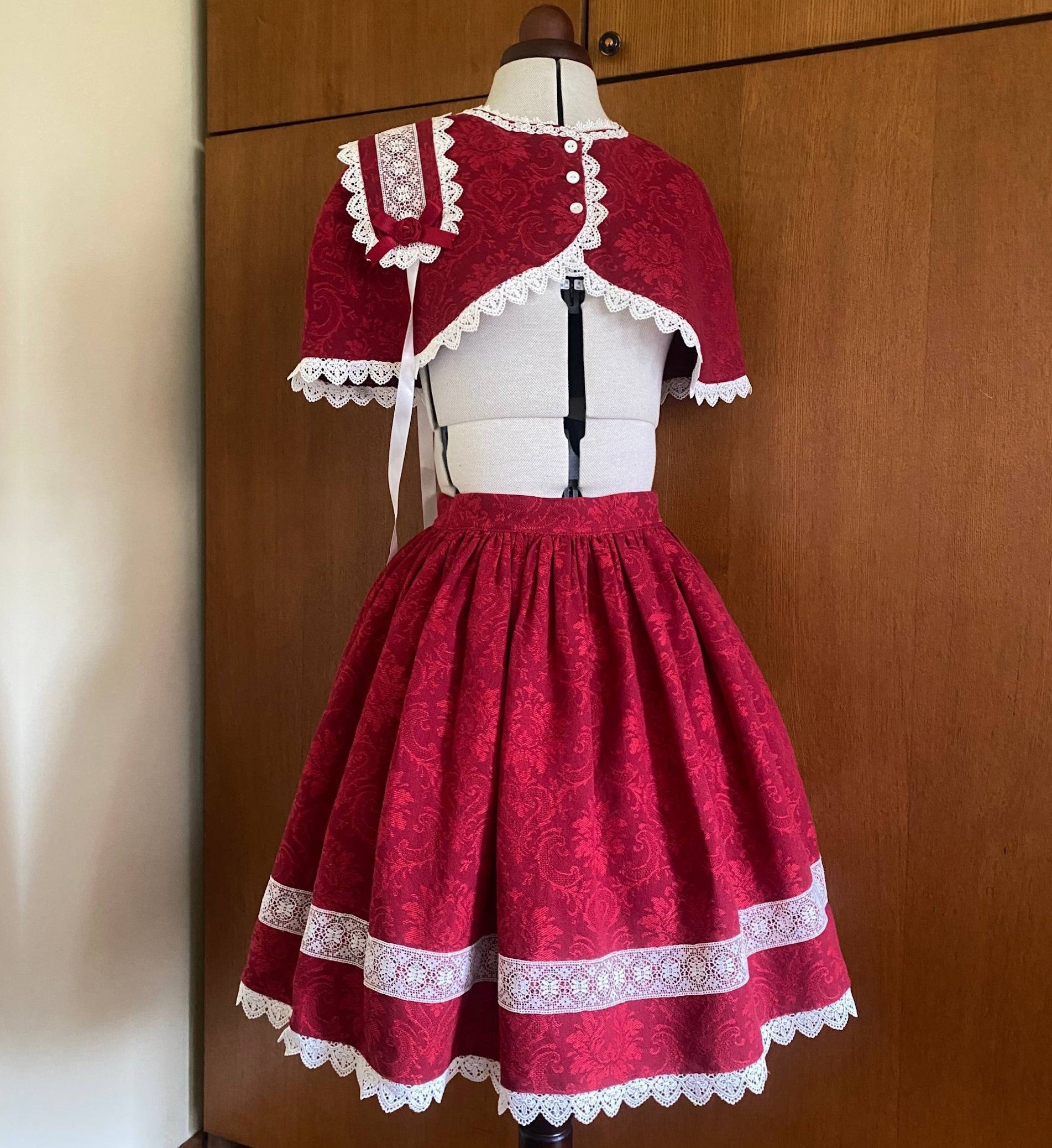 Red Jacquard sets