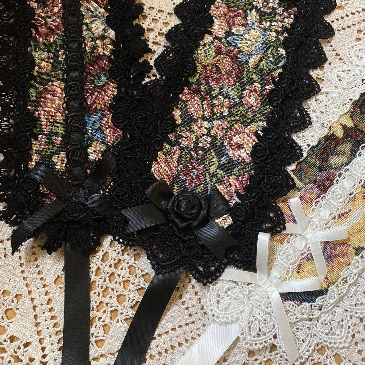 Gobelin headdresses