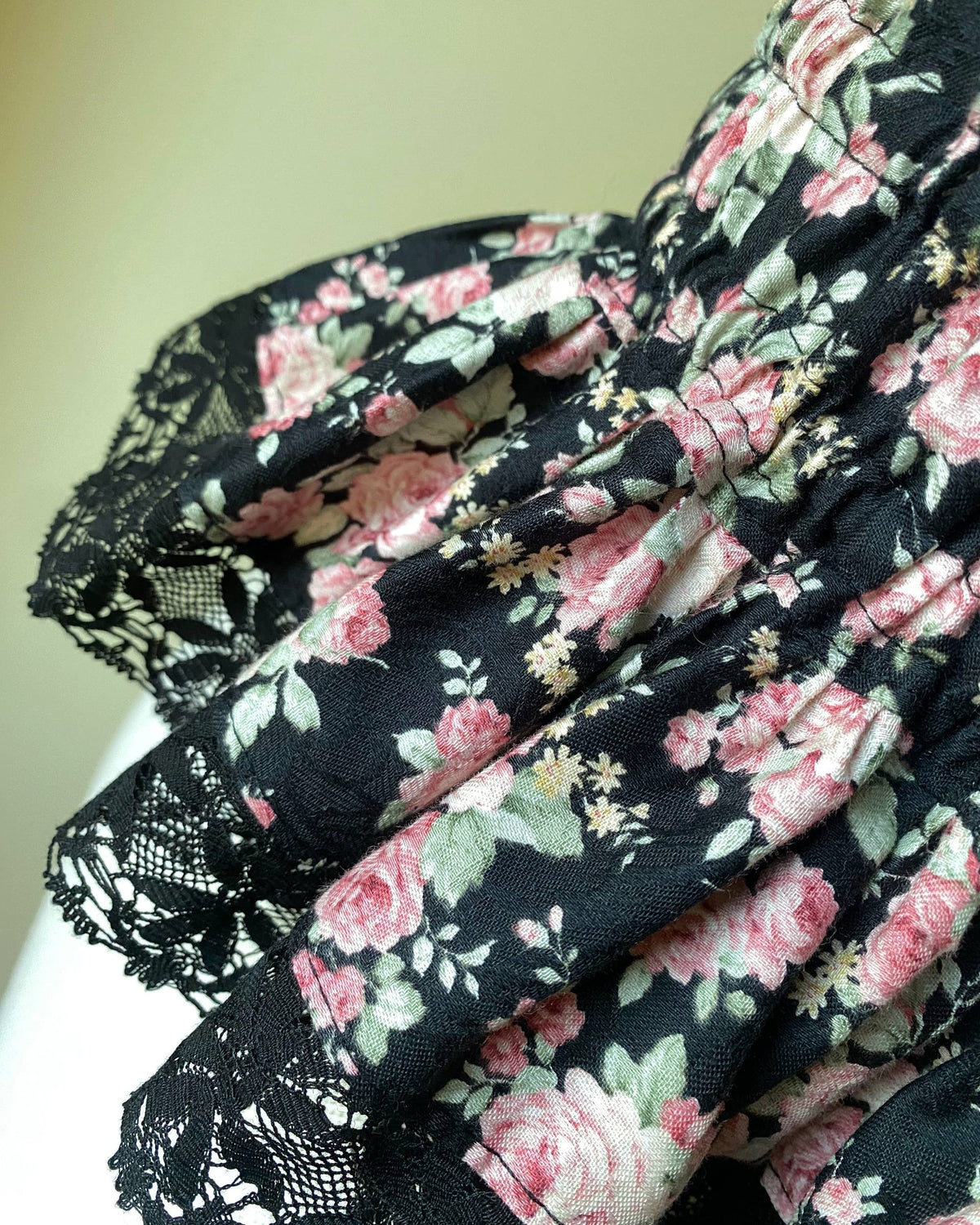Rose bouquet shirring camisoles & matching headdresses